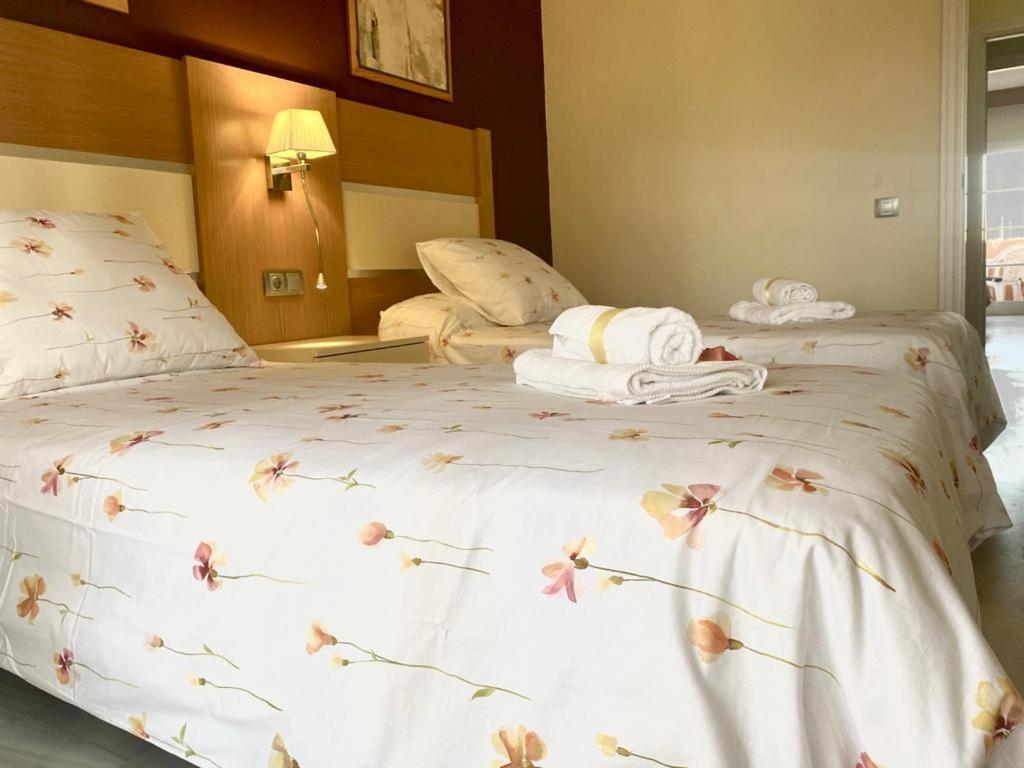 מיחאס Oasis Apartment מראה חיצוני תמונה