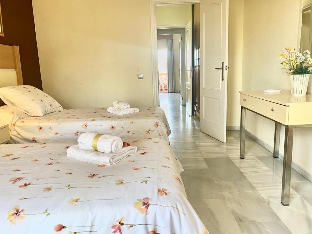 מיחאס Oasis Apartment מראה חיצוני תמונה