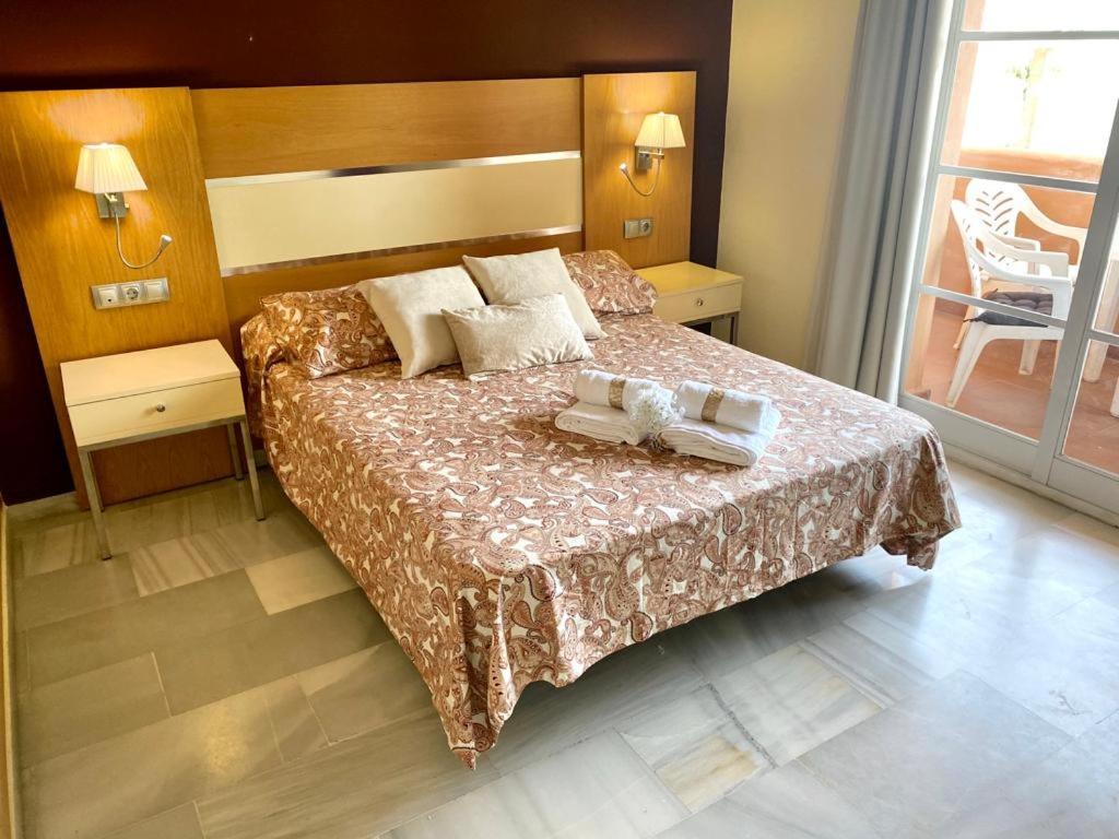 מיחאס Oasis Apartment מראה חיצוני תמונה